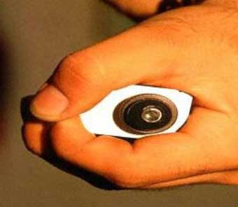 ضبط 6 متاجر تستخدم كاميرات تلصّص" في دبي 