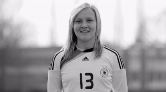 بالصور - الموت يفجع منتخب المانيا لكرة القدم