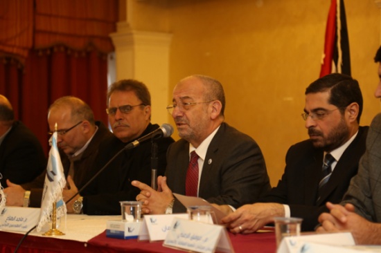 الطباع يدعو المهندسين الشباب إلى مد جسور التواصل مع نقابتهم الطباع يدعو المهندسين الشباب إلى مد جسور التواصل مع نقابتهم