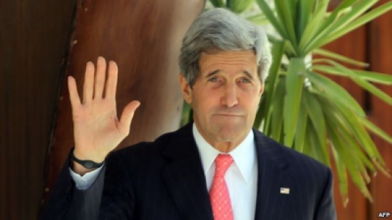 "اسرائيل" : امنحوا كيري "نوبل" ليتركنا وشأننا