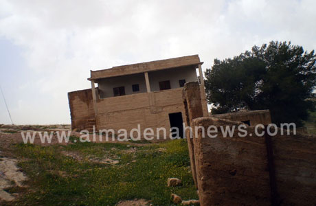 بالصور : قرية أردنية هجرها أهلها على السكيت !