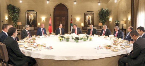 ماذا جرى بين الملك والرئيس الألباني