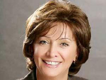 محافظة جرش رابحة الدباس .. مغرورة ومتحيزة لجنسها أم امرأة حديدية تعمل ( صح ) ! 