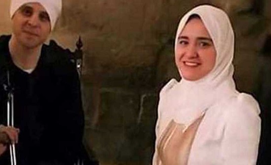 «صلت بعينيها ثم ماتت» والدة المنشدة المصرية مريم شبل تروي تفاصيل وفاة ابنتها «صلت بعينيها ثم ماتت» والدة المنشدة المصرية مريم شبل تروي تفاصيل وفاة ابنتها
