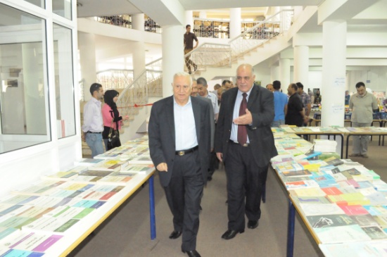 معرض للكتاب الشامل في جامعة إربد معرض للكتاب الشامل في جامعة إربد