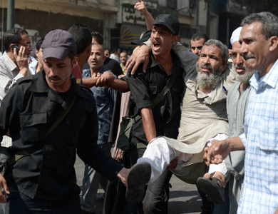 دعوة إلى تظاهرات جديدة الأحد غداة إخلاء مسجد في القاهرة دعوة إلى تظاهرات جديدة الأحد غداة إخلاء مسجد في القاهرة