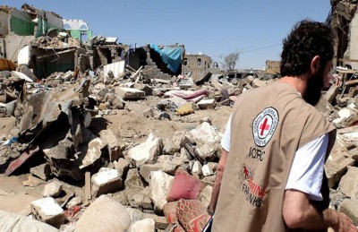 الصليب الأحمر يقول إن اثنين من عماله قتلا بالرصاص في شمال اليمن الصليب الأحمر يقول إن اثنين من عماله قتلا بالرصاص في شمال اليمن