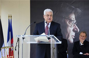 عباس يريد من اسرائيل فتح جميع المعابر الى غزة