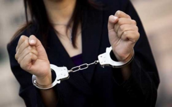 جاسوسة عربية اعتنقت اليهودية وتم اعتقالها في فلسطين جاسوسة عربية اعتنقت اليهودية وتم اعتقالها في فلسطين