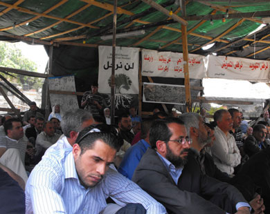 تهجير مئات القياديين المقدسيين 