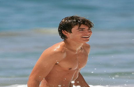 العري شيء رائع ومثالي 