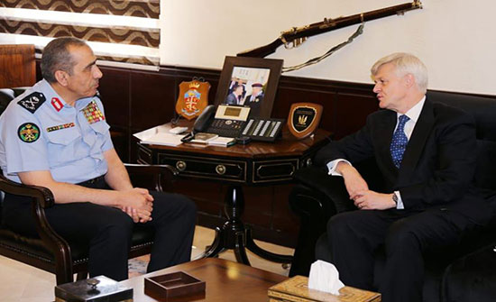 الحمود يلتقي سفير المملكة المتحدة وسفيرة العراق