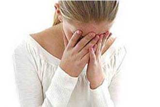 تجارب مخبرية تثبت أن النساء تحكمهنّ فعلاً هورموناتُهن!! 