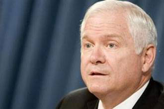 غيتس: إيران قادرة على إطلاق مئات الصواريخ على أوروبا