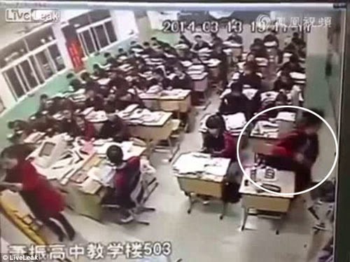 بالفيديو .. طالب ثانوي صيني ينتحر اثناء الحصة الدراسية