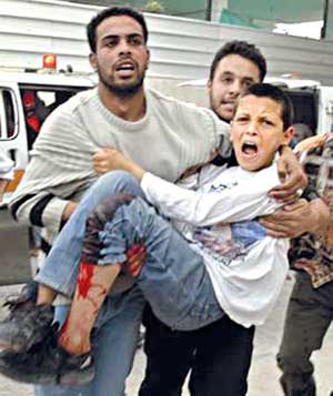 اصابة 3 فلسطينيين بقصف اسرائيلي شمالي غزة