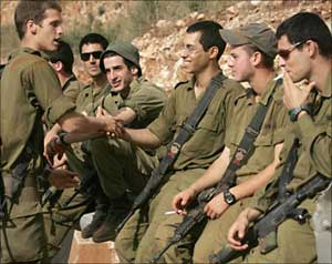 إسرائيل تبحث عن جنود جدد بين الأجانب 