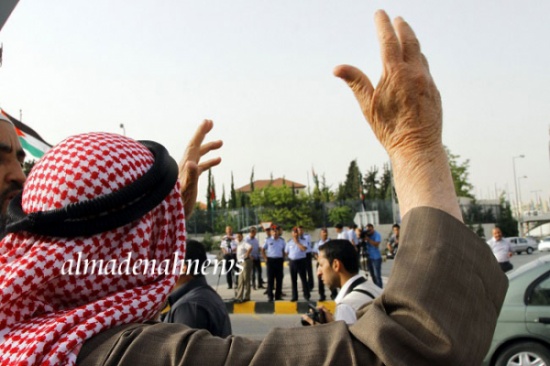 اتفاق وشيك لإنهاء اضراب أسرانا بسجون " اسرائيل "