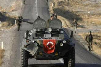 تركيا تقصف مواقع في كردستان العراق عقب مقتل 7 من جنودها