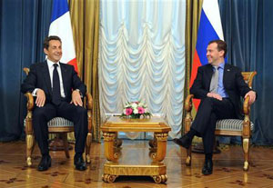 ساركوزي: فرنسا مستعدة لبدء محادثات مع ايران في اطار الوكالة الذرية