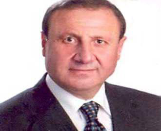 ليس على رأس نقابة المحامين ريشة يا طبيشات 