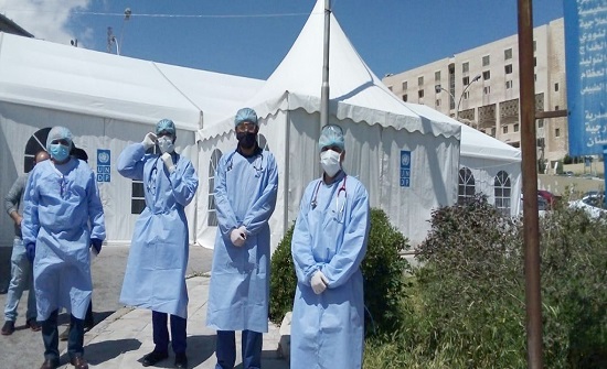 إنشاء خيمة فرز صحية أمام مستشفى البشير للحالات الطارئة