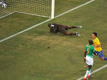 البرازيل الى الدور الثاني بفوز مقنع على ساحل العاج 