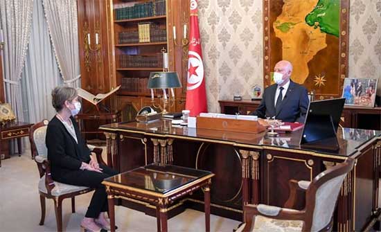 تونس.. 3 أحزاب تقاضي سعيد وبودن وثلاثة وزراء تونس.. 3 أحزاب تقاضي سعيد وبودن وثلاثة وزراء