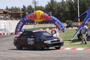 35 متسابقا ينافسون على لقب " ريد بل كار بارك دريفت " الجمعة