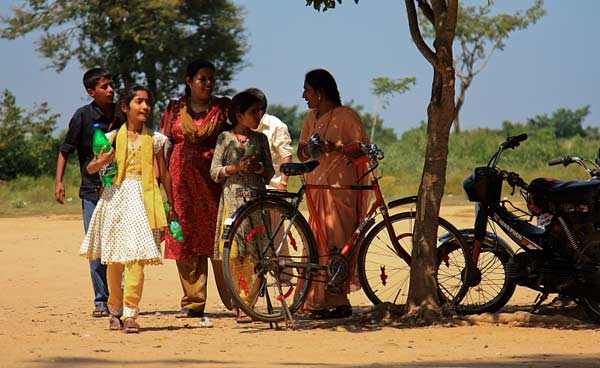 عائلة هندية من 162 فرداً تعيش تحت سقف واحد