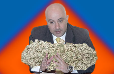 بالوثائق : الحديدي يدفع 500 دينار شهريا لمدير مكتبه وللأمين العام 300 ولمراسل مكتبه   150 !