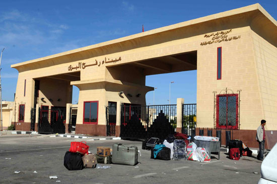 فتح معبر رفح في الاتجاهين لمدة أربعة أيام بدءاً من الاربعاء فتح معبر رفح في الاتجاهين لمدة أربعة أيام بدءاً من الاربعاء