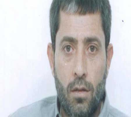 أسير فلسطيني إلى الحرية بعد 27 عاماً أسير فلسطيني إلى الحرية بعد 27 عاماً