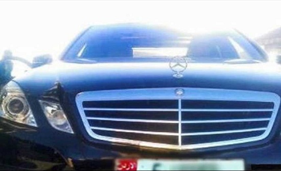 الرزاز يقرر : عدم تجديد الاثاث وشراء السيارات واستخدامها للاعمال الرسمية الرزاز يقرر : عدم تجديد الاثاث وشراء السيارات واستخدامها للاعمال الرسمية