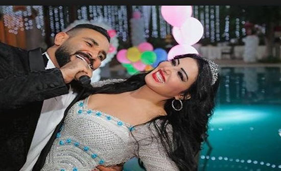 وصفها بـ"حب العمر".. اللحظات الأخيرة قبل انفصال أحمد سعد من سمية الخشاب وصفها بـ"حب العمر".. اللحظات الأخيرة قبل انفصال أحمد سعد من سمية الخشاب