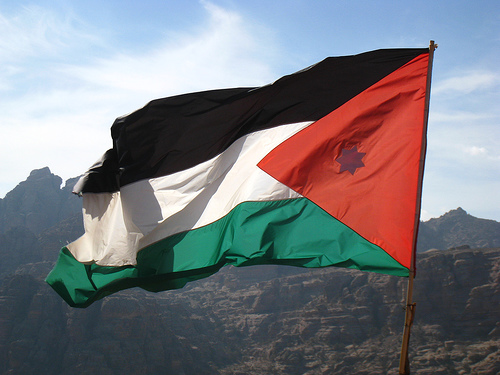 وقفة تضامنية مع الشهدء والأجهزة الأمنية في اربد وقفة تضامنية مع الشهدء والأجهزة الأمنية في اربد