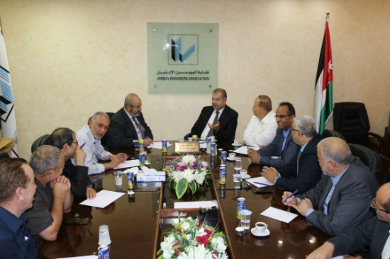 ابو السكر يلتقي مهندسي الزرقاء