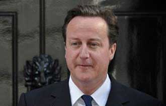 بريطانيا ستسحب قواتها من أفغانستان قبل 2015