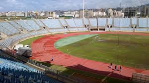 ازمة ملاعب تواجه اندية المحترفين ازمة ملاعب تواجه اندية المحترفين