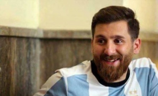 شاهد: الإيراني “رضا” نسخة طبق الأصل من ليونيل ميسي شاهد: الإيراني “رضا” نسخة طبق الأصل من ليونيل ميسي