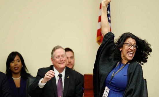 رشيدة طليب تؤدي يمين الكونغرس الأميركي بمصحف جيفرسون