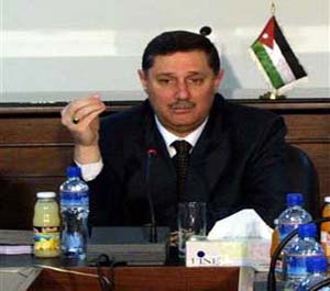 وزارة الزراعة تثبت 1100 عامل مياومة 
