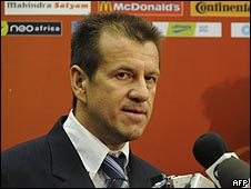 دونغا يؤكد انتهاء عقده مع الاتحاد البرازيلي 