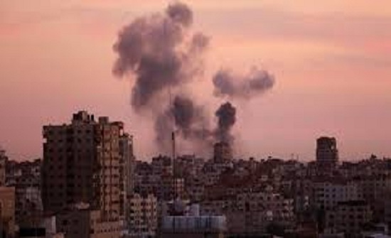 الاحتلال يقصف عدة مواقع في قطاع غزة الاحتلال يقصف عدة مواقع في قطاع غزة