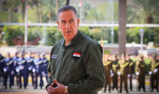 وزير الدفاع العراقي يقدم طعنا لدى القضاء وزير الدفاع العراقي يقدم طعنا لدى القضاء