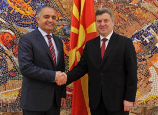 العضايلة يقدم اوراق اعتماده سفيرا غير مقيم في مقدونيا