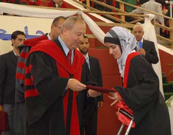 تخريج الفوج الثاني عشر من طلبة الجامعة الهاشمية