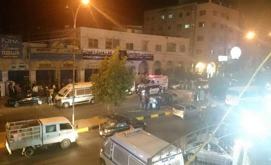 مجهولون يسرقون 18 ألف دينار من مطعم في الزرقاء مجهولون يسرقون 18 ألف دينار من مطعم في الزرقاء