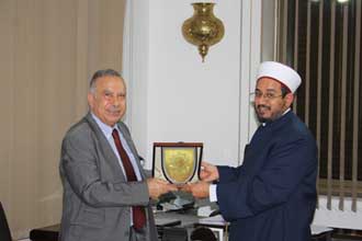 المحافظة يحاضر في جامعة العلوم الاسلامية العالمية