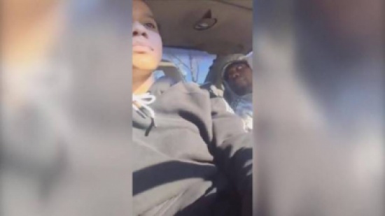 بالفيديو: أحد الضحايا طفل عمره “عامان”.. بث مباشر لجريمة قتل مزدوجة عبر فيسبوك بالفيديو: أحد الضحايا طفل عمره “عامان”.. بث مباشر لجريمة قتل مزدوجة عبر فيسبوك